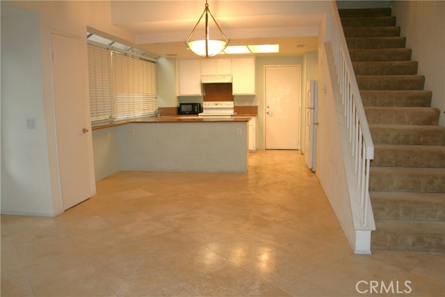 Detail Gallery Image 11 of 22 For 51 Alberti Aisle #344,  Irvine,  CA 92614 - 3 Beds | 2 Baths