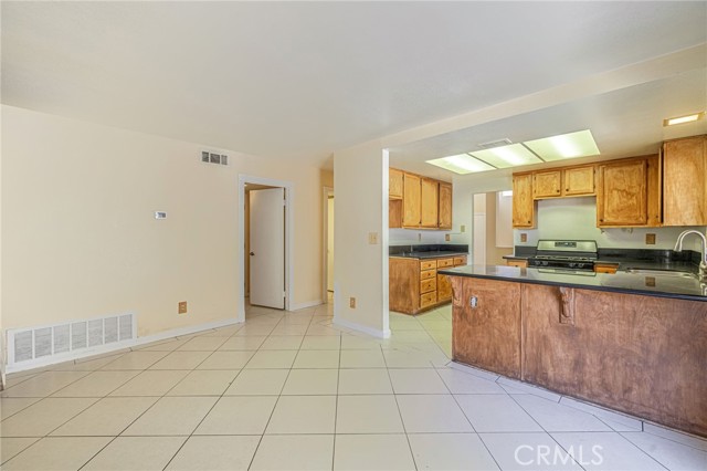 36849 James Place, Palmdale CA: https://media.crmls.org/medias/c42b42f4-d98f-4afd-a8af-c6e23f3665c9.jpg