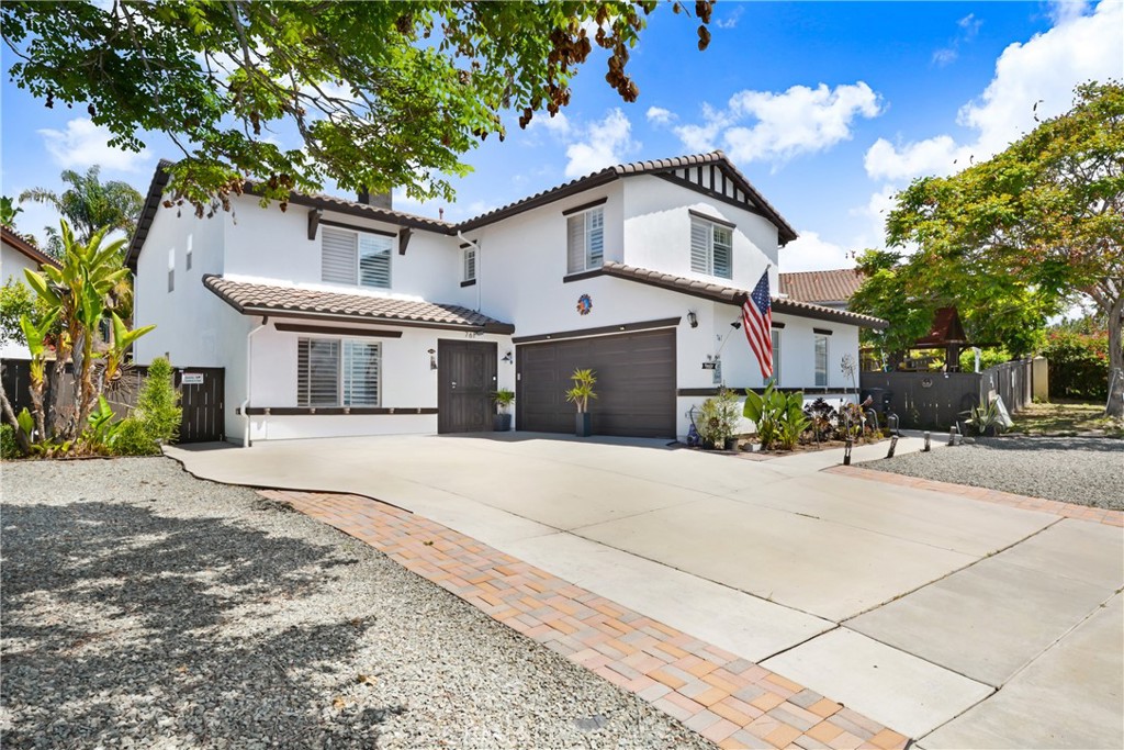 761 De La Toba Road