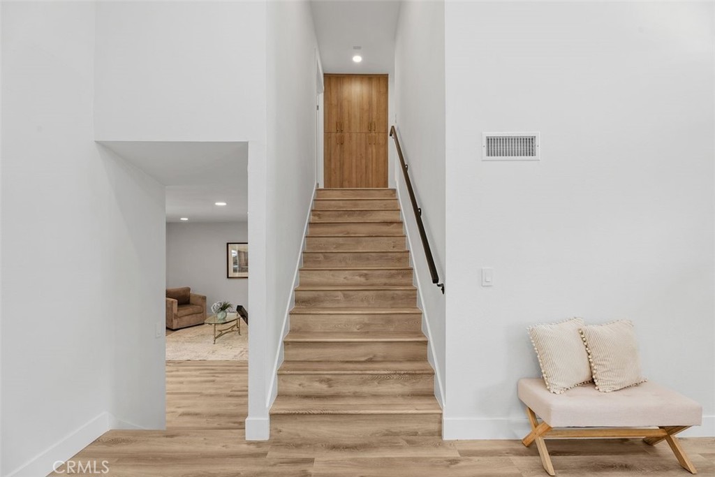 MLS #OC25225891 image #27