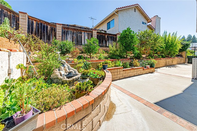 Detail Gallery Image 30 of 39 For 49 Stagecoach Dr, Phillips Ranch,  CA 91766 - 3 Beds | 3 Baths