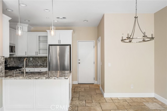 Detail Gallery Image 7 of 37 For 28511 Trento Way, Lake Forest,  CA 92679 - 2 Beds | 2/1 Baths