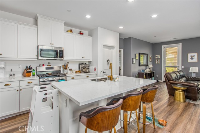 14134 Cerignola Circle, Beaumont CA: https://media.crmls.org/medias/c42f04c4-50b7-412e-bacc-bf5f53e4ee7b.jpg