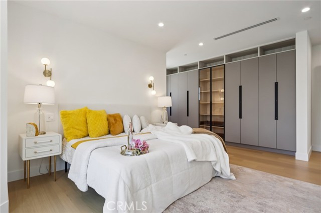 18200 Sheffield Lane, Porter Ranch CA: https://media.crmls.org/medias/c42f5bc6-0336-433e-95a0-b3767e5ecd21.jpg
