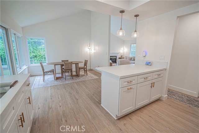 Detail Gallery Image 9 of 26 For 25891 Fenda, Valencia,  CA 91355 - 3 Beds | 2 Baths