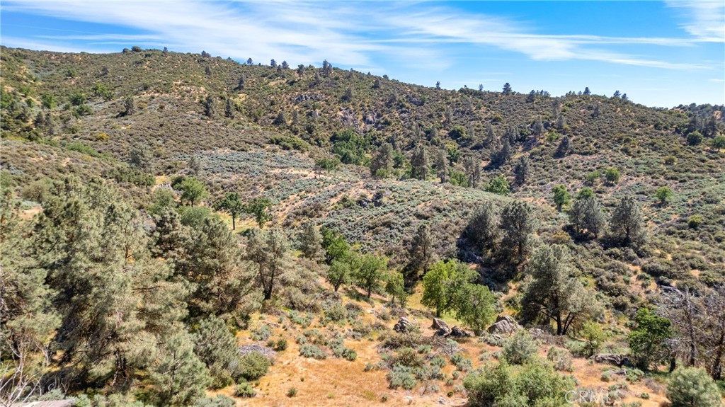 https://media.crmls.org/medias/c431ed76-9978-43d6-9d41-332b177dd8d4.jpg?preset=X-Large