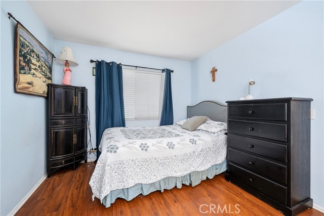 3639 Country Oaks Loop, Ontario CA: https://media.crmls.org/medias/c4326828-58ef-458f-8d5d-d456cd47d75a.jpg