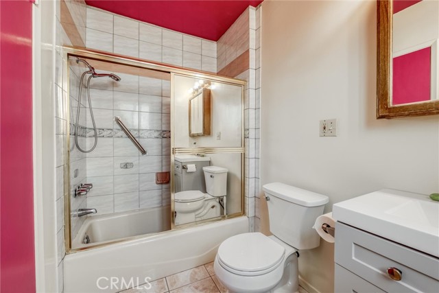 17415 Minnehaha Street, Granada Hills CA: https://media.crmls.org/medias/c432fb83-7c53-4e3b-aa00-92ee2d464cd6.jpg