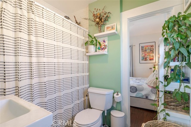 Detail Gallery Image 16 of 28 For 715 Nolden, Los Angeles,  CA 90042 - 2 Beds | 1 Baths