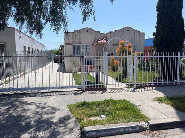 Image 2 for 538 W 97Th St, Los Angeles, CA 90044