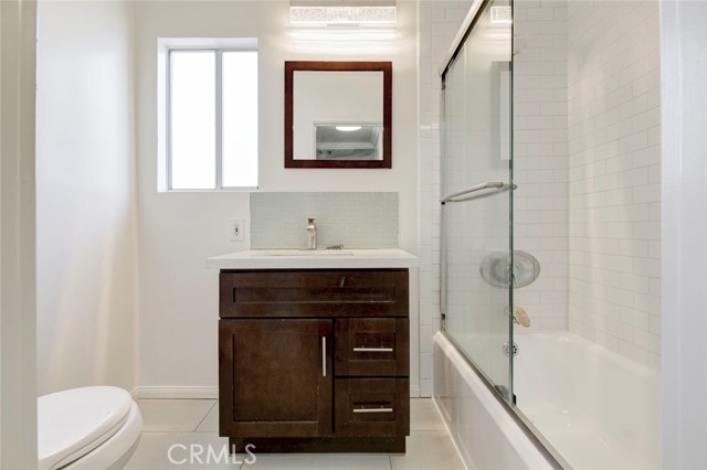 Detail Gallery Image 18 of 26 For 12156 Vanowen St, North Hollywood,  CA 91605 - 2 Beds | 1 Baths