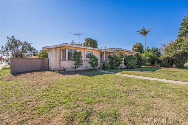 Detail Gallery Image 18 of 39 For 2420 W Grivey, Anaheim,  CA 92804 - 3 Beds | 2 Baths