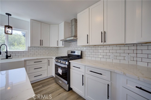 Detail Gallery Image 10 of 75 For 1550 Main St, Cambria,  CA 93428 - 7 Beds | 5/1 Baths