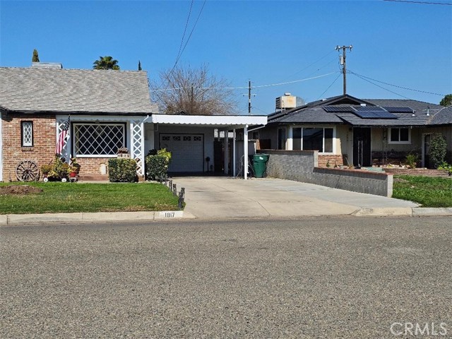 Detail Gallery Image 4 of 48 For 1817 W 4th St, Madera,  CA 93637 - 3 Beds | 2 Baths
