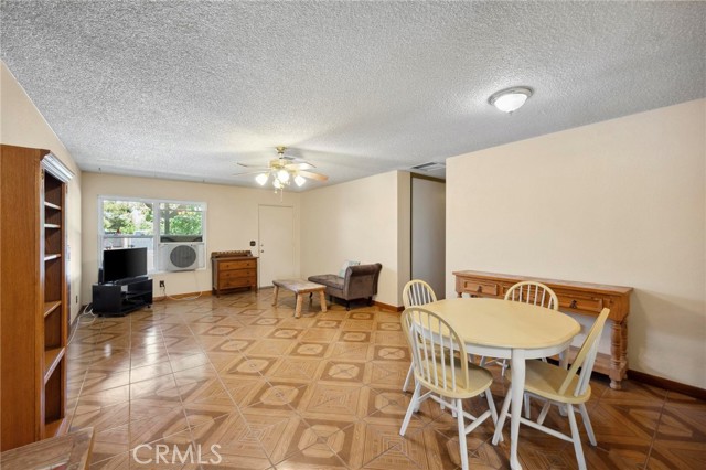 41125 179th E Street, Lancaster CA: https://media.crmls.org/medias/c4374329-4d95-40dc-88ba-5349663a2a70.jpg
