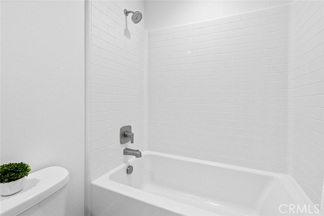 181 Moonflower Road, Rancho Mission Viejo CA: https://media.crmls.org/medias/c4382797-c0c1-4243-8ef8-43e718ecf0d2.jpg