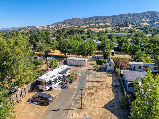 2630 Lakeshore Boulevard, Upper Lake CA: https://media.crmls.org/medias/c4389155-d398-4aad-8f03-647d3175d216.jpg