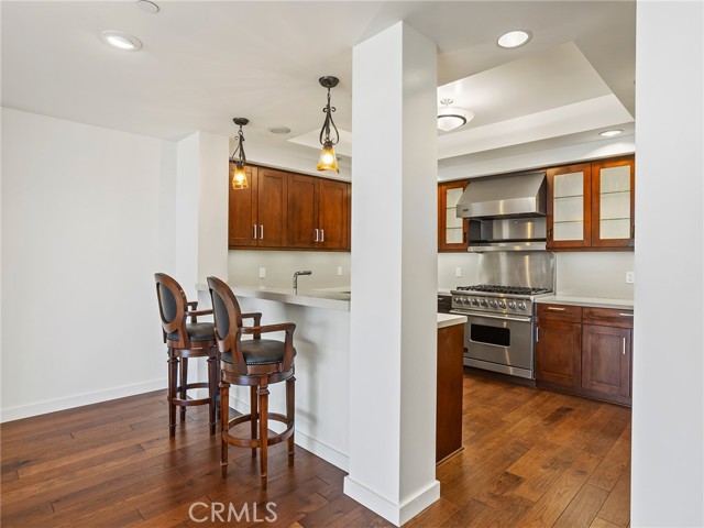 Detail Gallery Image 4 of 55 For 920 Granite Dr #213,  Pasadena,  CA 91101 - 2 Beds | 2/1 Baths