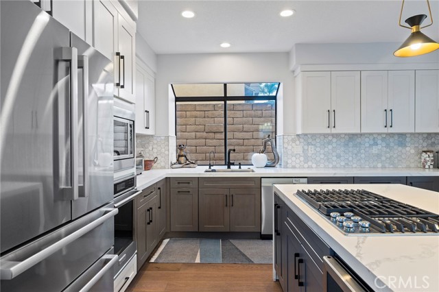 Detail Gallery Image 17 of 55 For 325 E Concord, Placentia,  CA 92870 - 5 Beds | 2/1 Baths