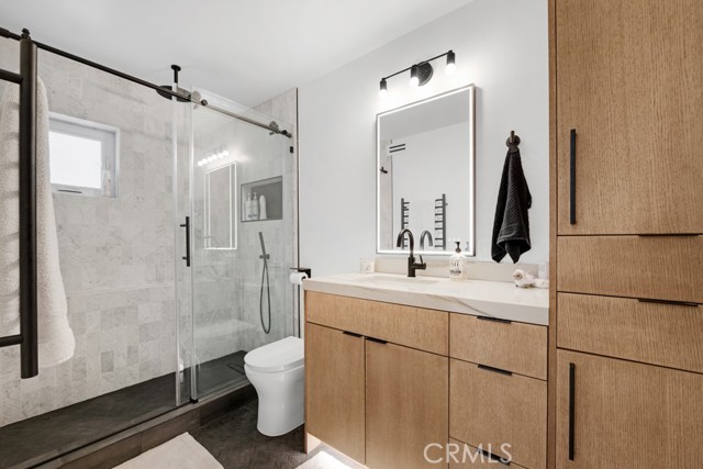 Detail Gallery Image 30 of 36 For 129 Moonstone St, Manhattan Beach,  CA 90266 - 3 Beds | 4 Baths