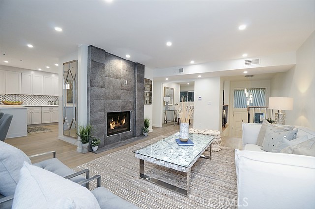 11 Cottonwood Circle, Rolling Hills Estates, California 90274, 3 Bedrooms Bedrooms, ,3 BathroomsBathrooms,Residential,Sold,Cottonwood,SB22013673