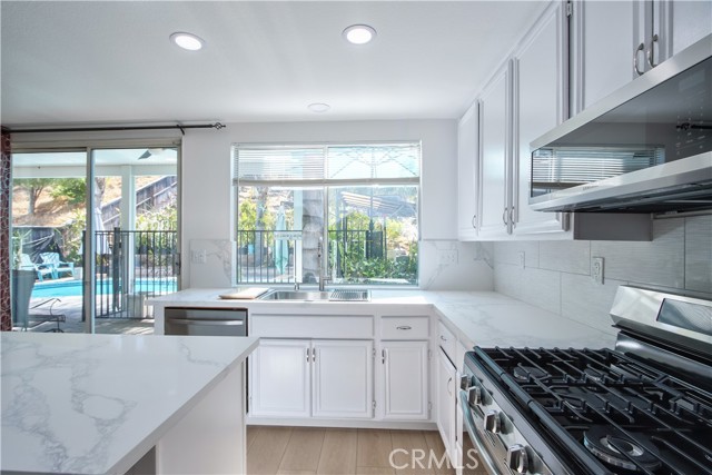 44632 Camino. Gonzales, Temecula CA: https://media.crmls.org/medias/c43af23d-f2cf-4758-bb15-1e3894a1c68f.jpg