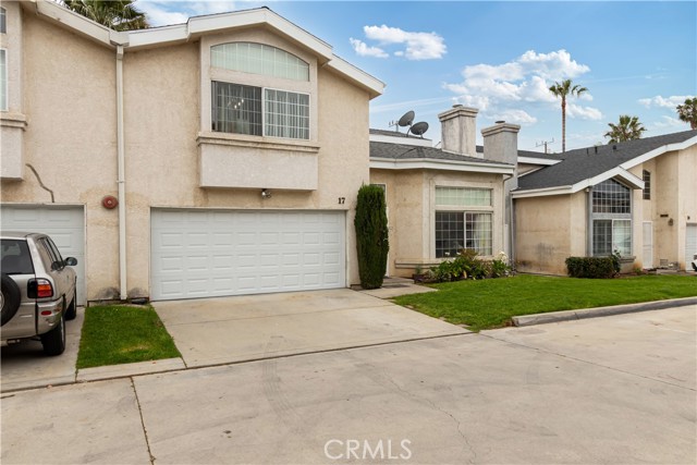 Detail Gallery Image 43 of 48 For 11965 Terra Bella St #17,  Sylmar,  CA 91342 - 3 Beds | 3 Baths