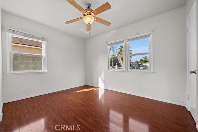 Detail Gallery Image 21 of 26 For 6938 Aura Ave, Reseda,  CA 91335 - 3 Beds | 2 Baths