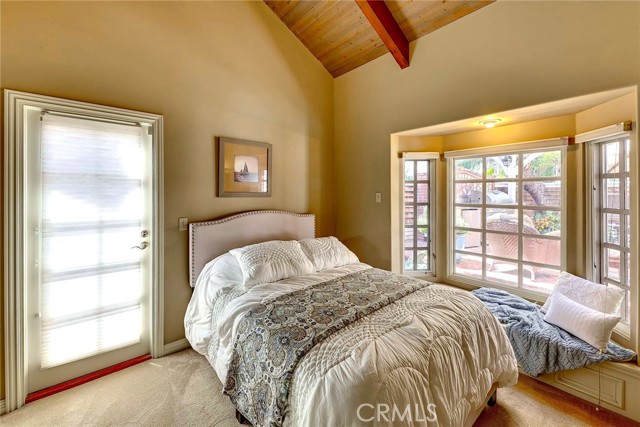 231 Avenida Princesa, San Clemente CA: https://media.crmls.org/medias/c43c0790-db39-4ba9-8c14-d99c1477ff09.jpg