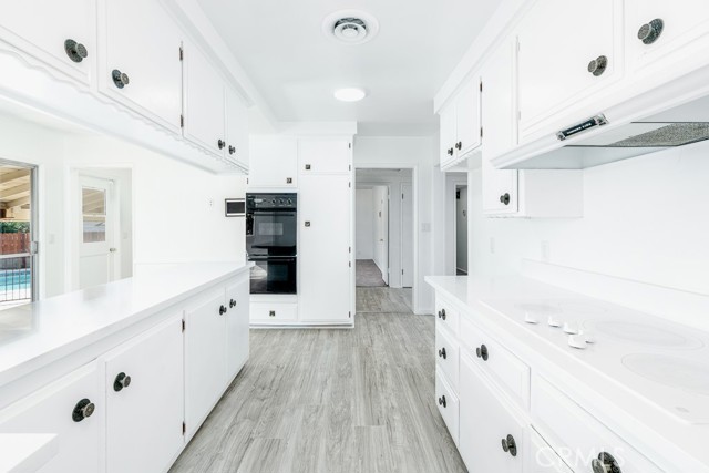 Detail Gallery Image 13 of 44 For 133 Park Vista, Hemet,  CA 92544 - 4 Beds | 2/1 Baths