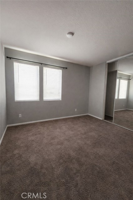 Detail Gallery Image 13 of 20 For 17068 Jurassic, Victorville,  CA 92394 - 4 Beds | 3 Baths