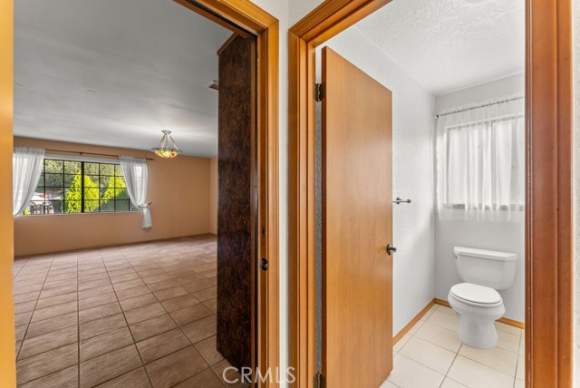 Detail Gallery Image 19 of 69 For 921 Highline Rd, Glendale,  CA 91205 - 3 Beds | 2/1 Baths