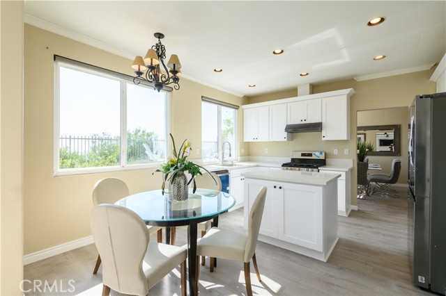 Detail Gallery Image 28 of 48 For 10 Sierra Blanco, Lake Forest,  CA 92610 - 5 Beds | 3 Baths