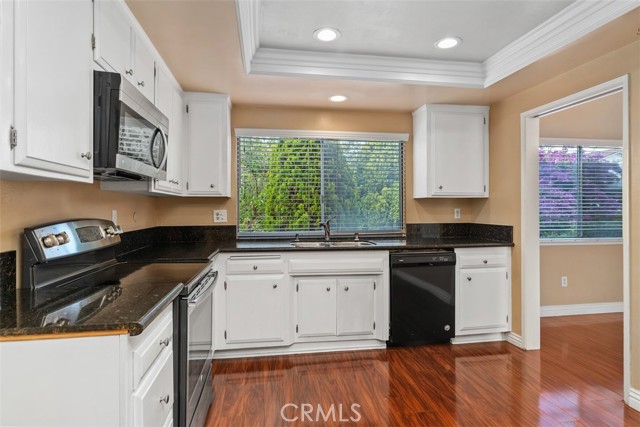 Detail Gallery Image 11 of 44 For 3902 Cedron St, Irvine,  CA 92606 - 4 Beds | 2/1 Baths