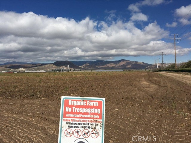 20028 Tehachapi Willow Springs Rd, Tehachapi CA: https://media.crmls.org/medias/c43ede4c-ead3-4de9-a2c6-65a9af4d9213.jpg