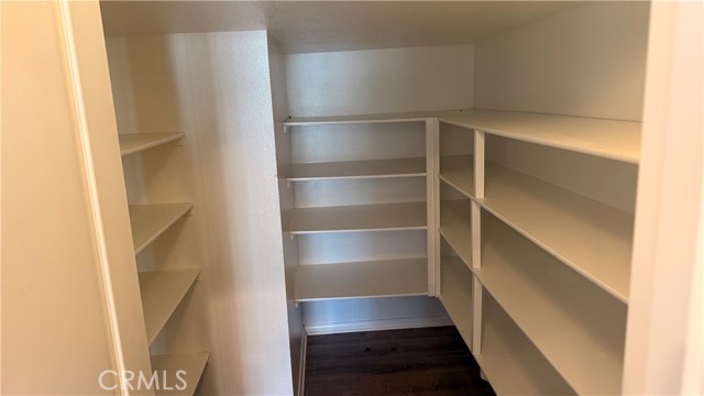 Detail Gallery Image 4 of 16 For 1410 Butterfly Ct, Hemet,  CA 92545 - 4 Beds | 3/1 Baths