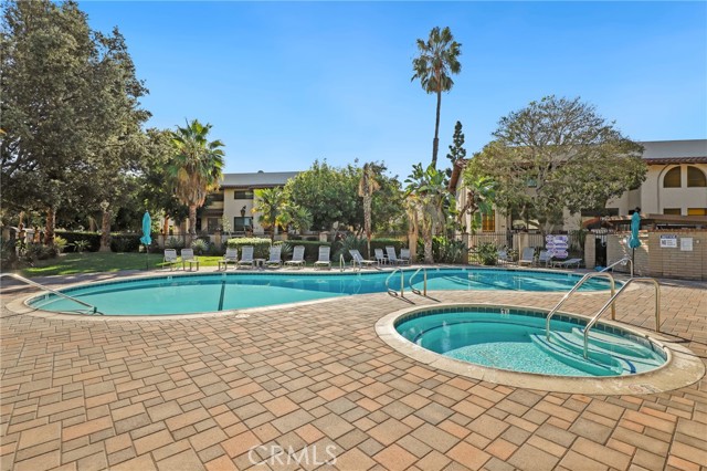 Detail Gallery Image 29 of 32 For 400 S Flower St #121,  Orange,  CA 92868 - 2 Beds | 1/1 Baths