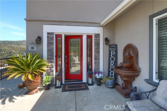 Detail Gallery Image 2 of 66 For 42038 Empty Creek, Oakhurst,  CA 93644 - 3 Beds | 2 Baths