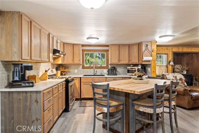 4333 Highway 33, New Cuyama CA: https://media.crmls.org/medias/c4412965-6425-461d-967a-225933ae1679.jpg