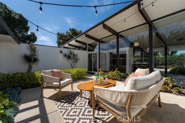 Detail Gallery Image 12 of 29 For 1830 N Ridgewood St, Orange,  CA 92865 - 4 Beds | 2 Baths