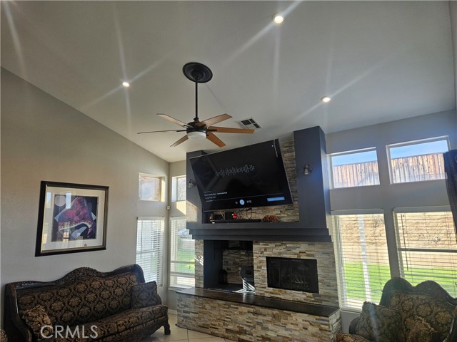 Detail Gallery Image 12 of 54 For 2617 Redington Street, Palmdale,  CA 93551 - 4 Beds | 3 Baths