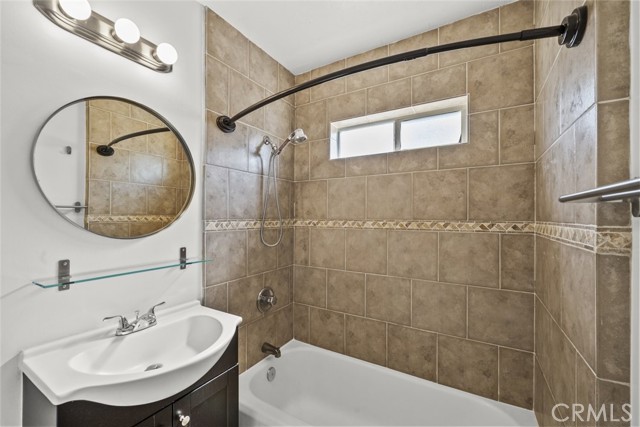 Detail Gallery Image 23 of 28 For 8440 Oakdale Ave, Winnetka,  CA 91306 - 3 Beds | 1/1 Baths