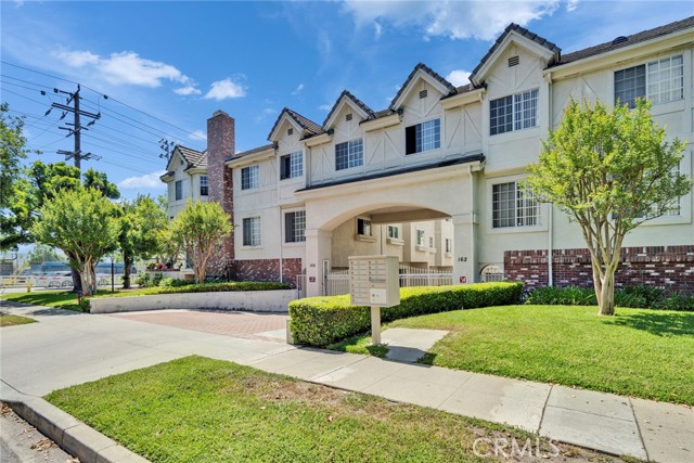 Detail Gallery Image 22 of 28 For 166 Alta St #B,  Arcadia,  CA 91006 - 3 Beds | 2/1 Baths