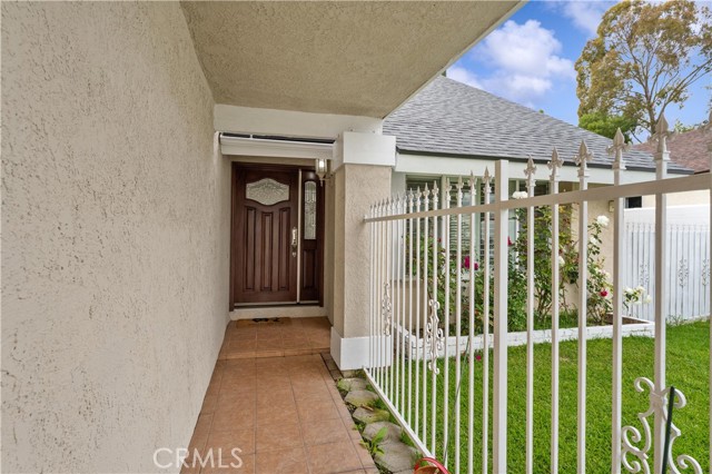 Detail Gallery Image 4 of 45 For 2605 E Marlena St, West Covina,  CA 91792 - 4 Beds | 2/1 Baths