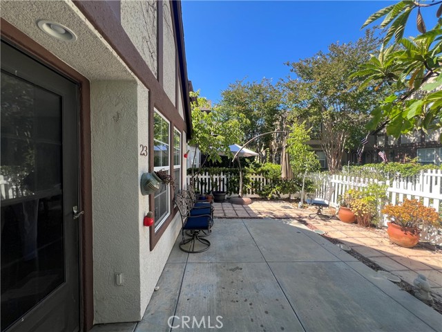Detail Gallery Image 4 of 5 For 23 Three Vines Ct, Ladera Ranch,  CA 92694 - 3 Beds | 2/1 Baths