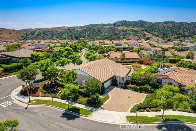 11 Risa Street, Rancho Mission Viejo CA: https://media.crmls.org/medias/c44420c5-f2bd-4985-851a-60f5cff5e746.jpg