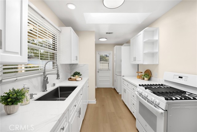7431 Via Serena, Rancho Cucamonga CA: https://media.crmls.org/medias/c4443dd2-99e5-4149-a065-d67c66190987.jpg