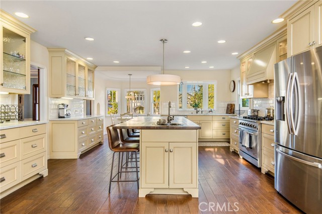 Detail Gallery Image 12 of 44 For 209 Ximeno Ave, Long Beach,  CA 90803 - 3 Beds | 2 Baths