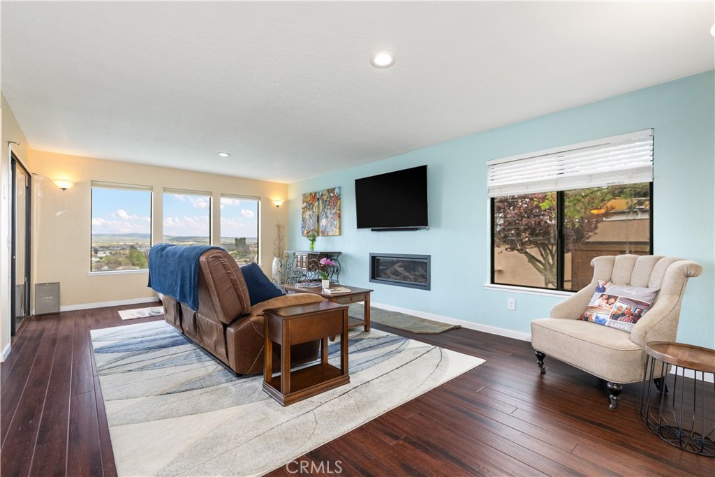 940 Walnut Drive