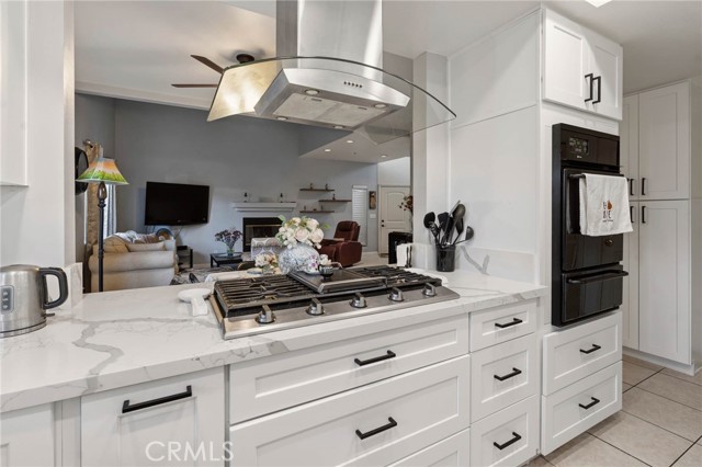 Detail Gallery Image 12 of 27 For 9429 Burnet Ave #5,  North Hills,  CA 91343 - 3 Beds | 2 Baths